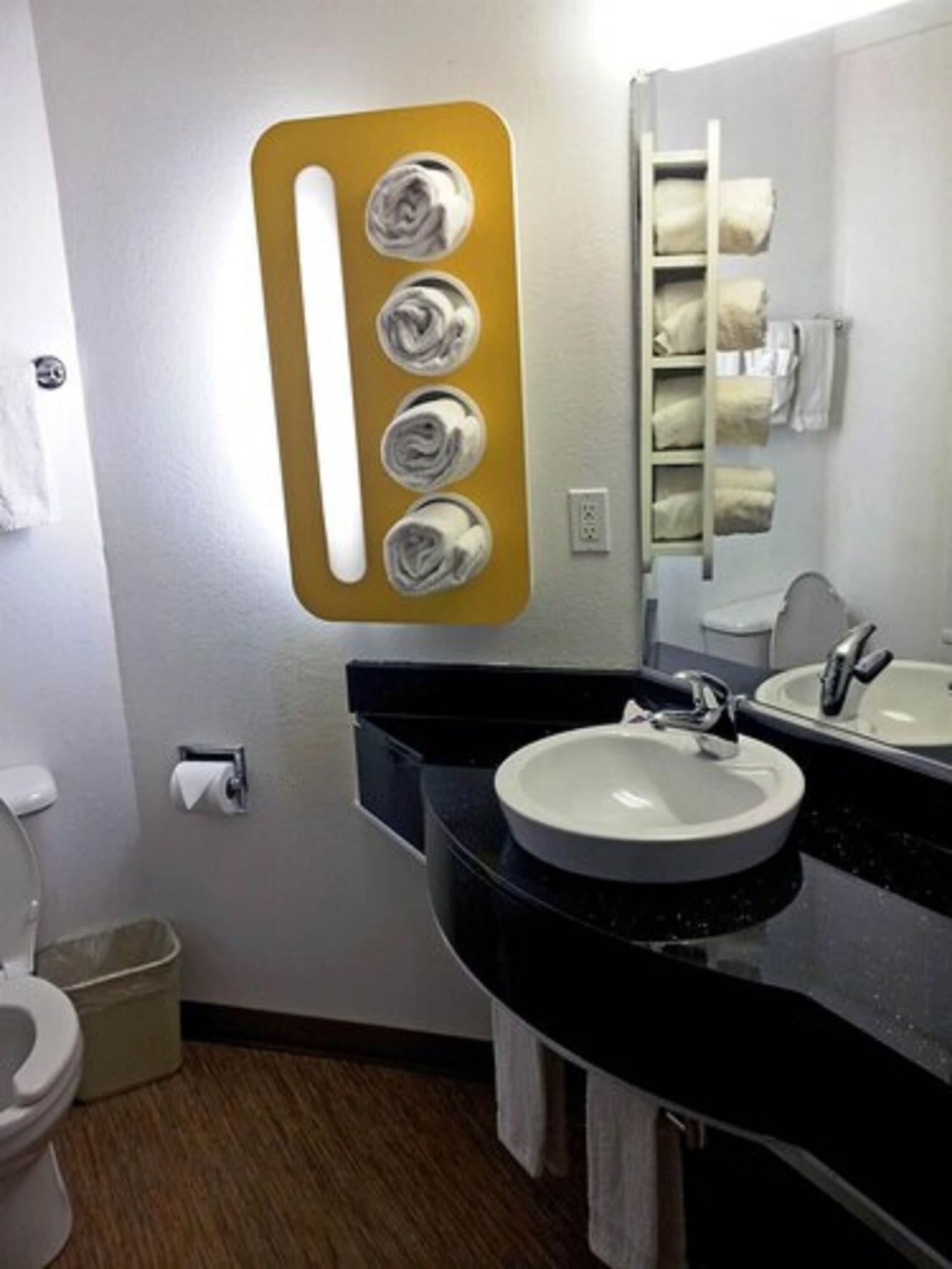 Motel 6 Sinton Tx Ngoại thất bức ảnh